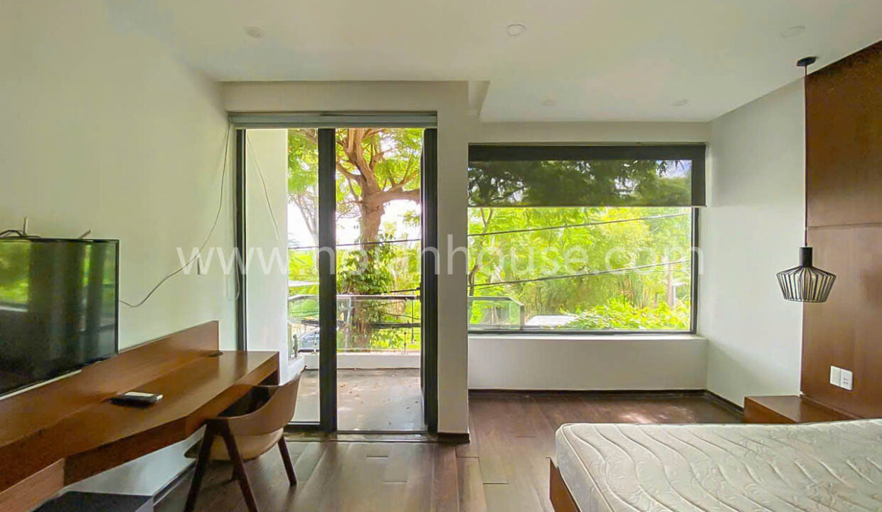 8041a1c78af403aa5ae5